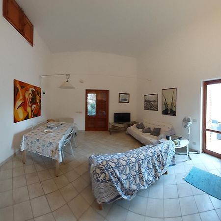 Villa Punta Lunga Φαβινιάνα Εξωτερικό φωτογραφία